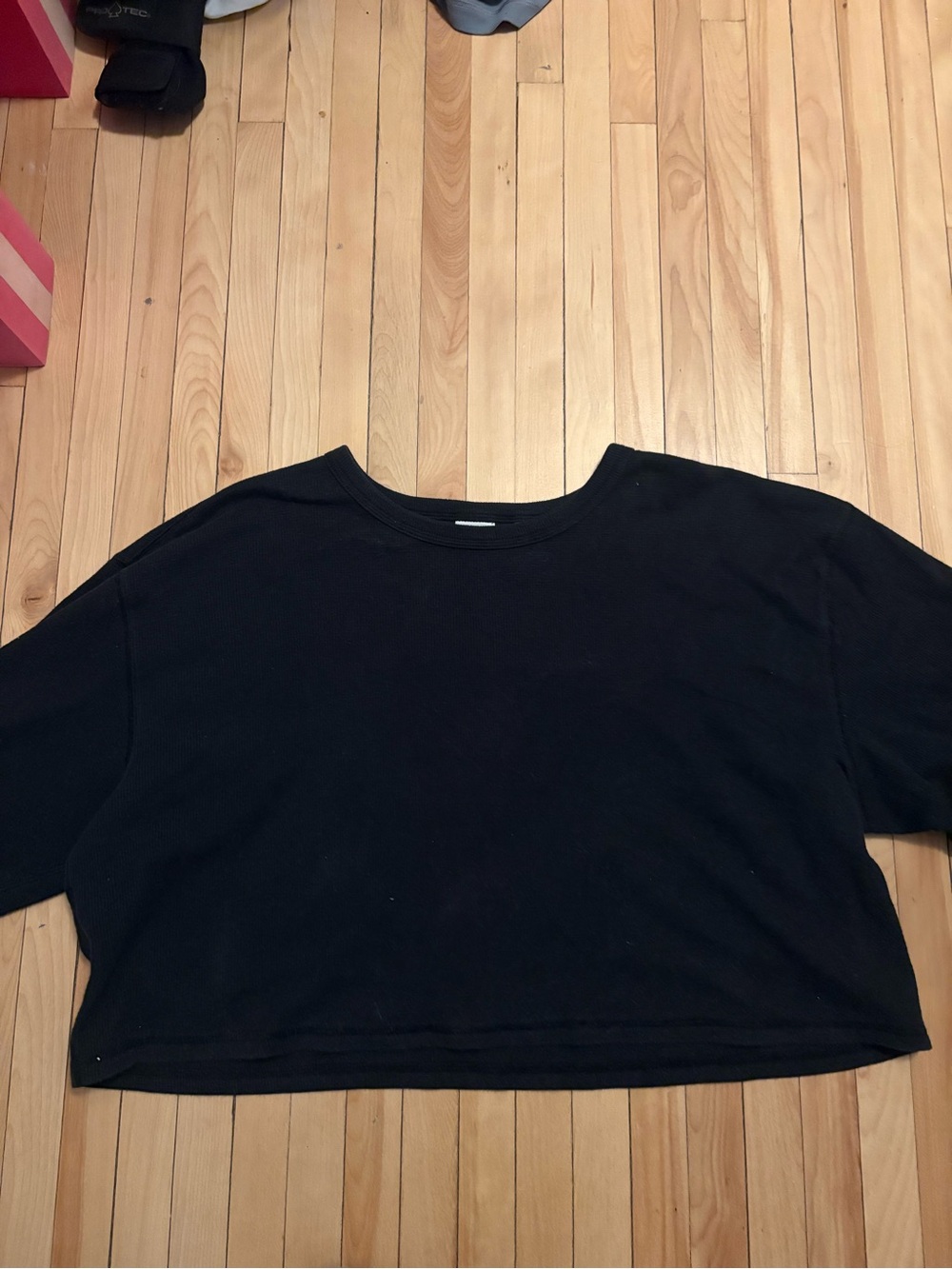 Women's Navy Cropped Crewneck Top